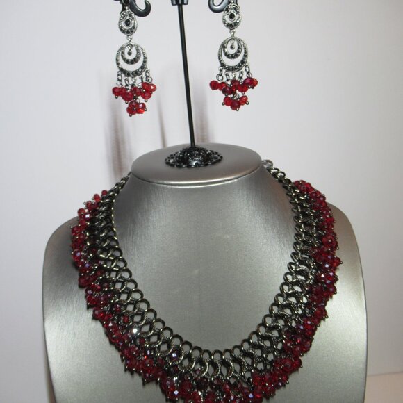 Chainmail Necklace & Earrings Set Silver with Red Beads Choker Collar Dangle - Picture 8 of 16